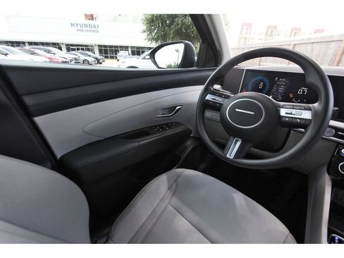 Certified 2026 Hyundai Tucson SEL FWD image 10