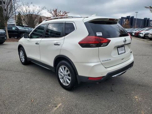 Used 2019 Nissan Rogue SV image 5