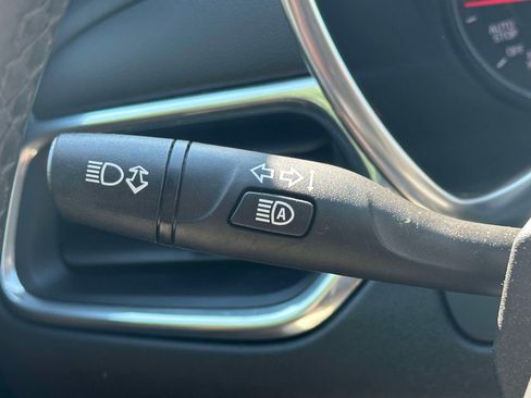 Used 2024 Chevrolet Equinox LT AWD/4WD image 23