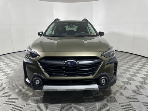 Used 2025 Subaru Outback Limited XT image 2
