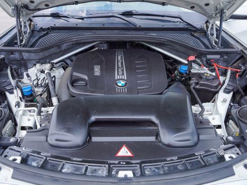 Used 2015 BMW X5 xDrive35d AWD/4WD image 42