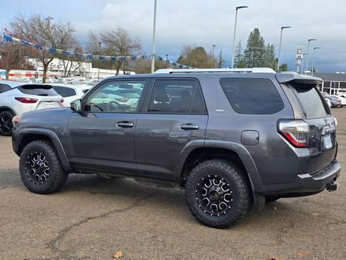 Used 2015 Toyota 4Runner SR5 image 30