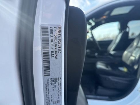 Used 2021 Dodge Durango Citadel image 9