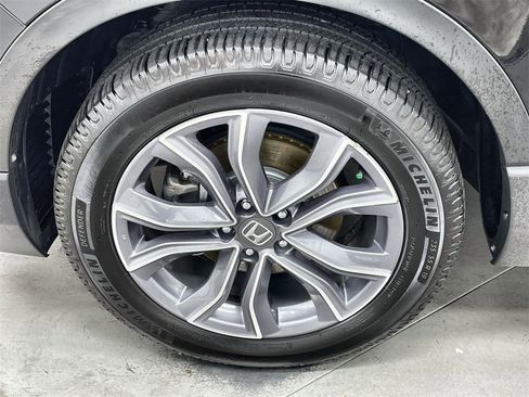 Used 2020 Honda CR-V Touring image 10