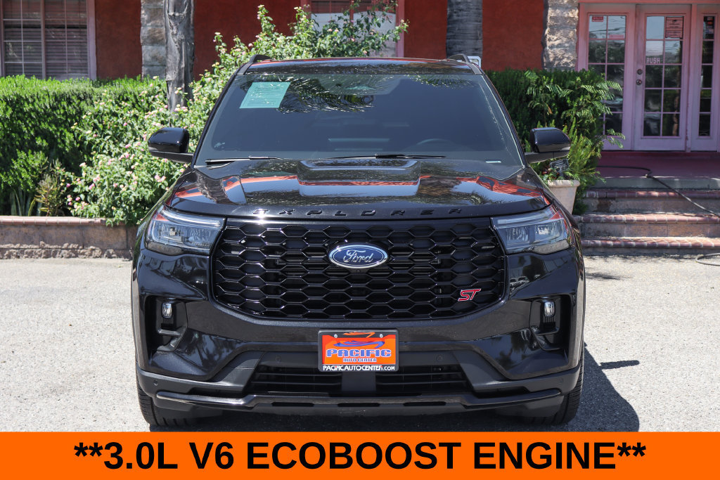 Used 2025 Ford Explorer ST w/ Sun And Sound Package AWD/4WD image 3