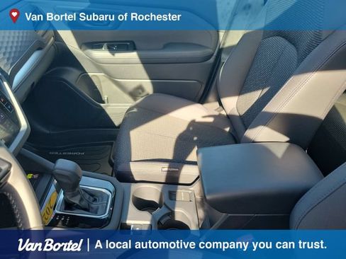 Certified 2025 Subaru Forester Premium AWD/4WD image 22