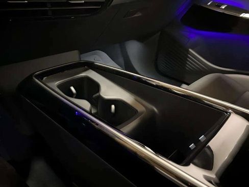 Used 2023 Volkswagen ID.4 S image 51