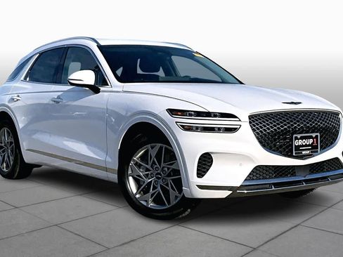 Used 2025 Genesis GV70 2.5T w/ Advanced Package image 2