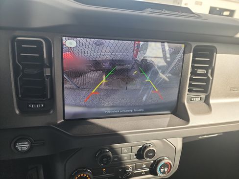 New 2025 Ford Bronco 4-Door image 37