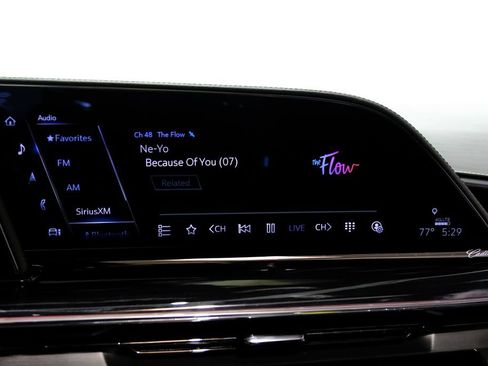 Used 2024 Cadillac Escalade V w/ LPO, ONYX Package image 25