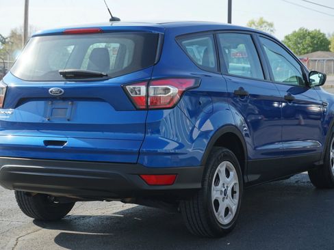 Used 2017 Ford Escape S image 5
