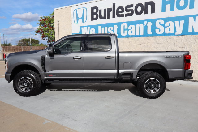 Used 2024 Ford F250 Lariat w/ Lariat Ultimate Package AWD/4WD image 9