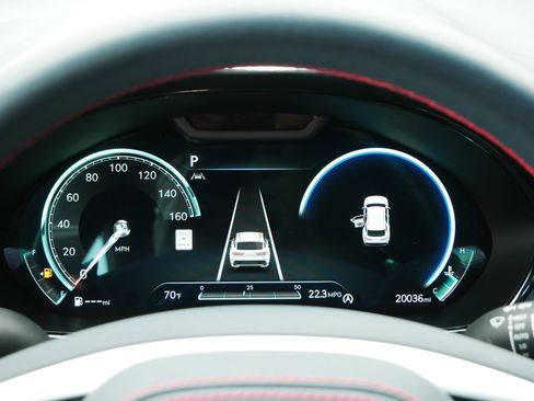 Used 2023 Genesis GV70 2.5T w/ Sport Prestige Package image 15