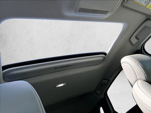 Used 2024 MAZDA CX-30 AWD 2.5 S w/ Preferred Package image 17