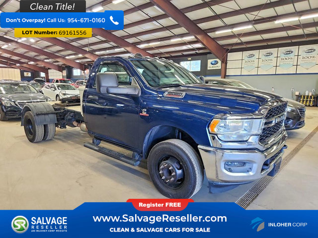Used 2024 RAM 3500 Tradesman w/ Chrome Appearance Group AWD/4WD image 5