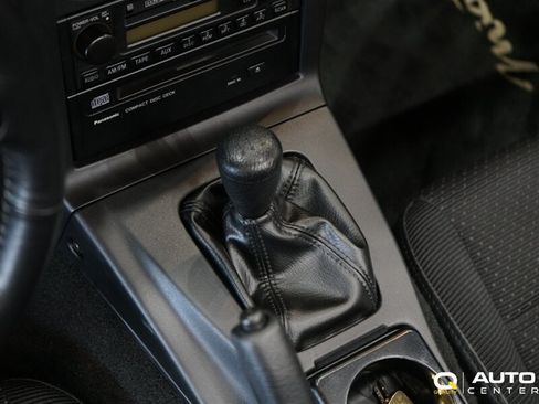 Used 1996 MAZDA MX-5 Miata RWD image 30