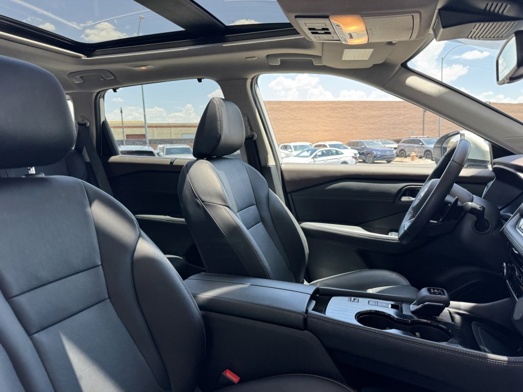Used 2023 Nissan Rogue SL w/ SL Premium Package FWD image 41