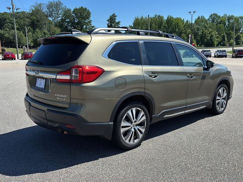 Used 2022 Subaru Ascent Limited w/ Technology Package AWD/4WD image 3