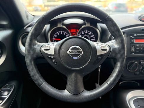 Used 2013 Nissan Juke S image 24