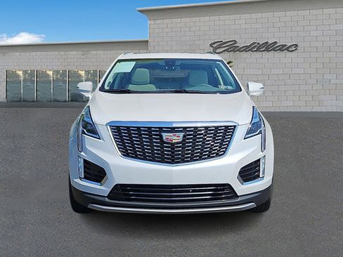 Certified 2023 Cadillac XT5 Premium Luxury AWD/4WD image 2