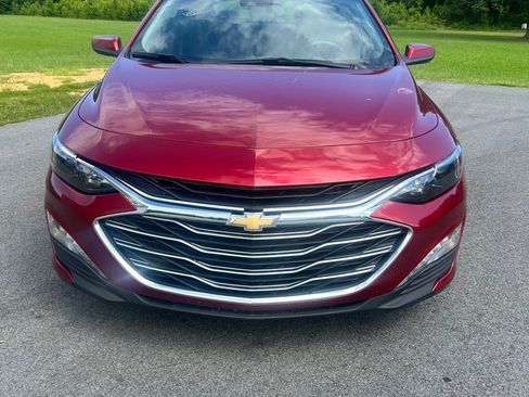 Used 2024 Chevrolet Malibu LT FWD image 2