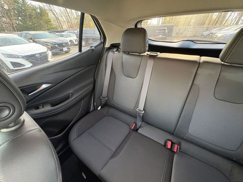 Used 2025 Buick Encore GX Preferred AWD/4WD image 37
