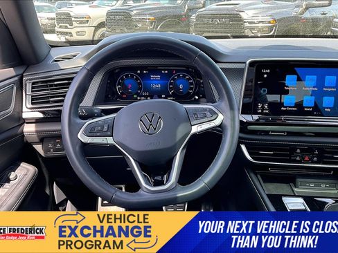 Used 2024 Volkswagen Atlas Cross Sport SEL R-Line image 5