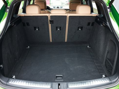 Used 2020 Porsche Macan image 28