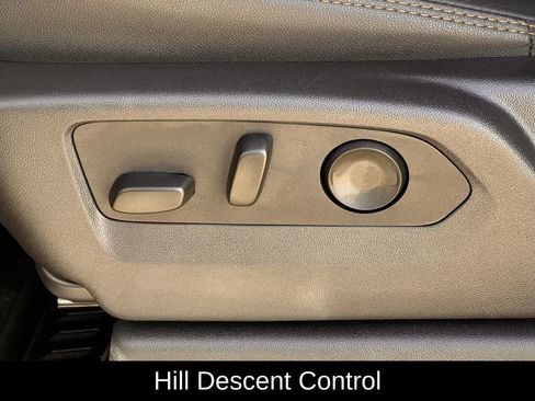 Used 2025 GMC Sierra 2500 AT4 w/ AT4 Premium Plus Package image 31