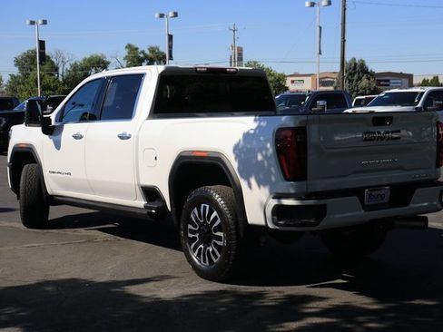 Used 2024 GMC Sierra 2500 Denali Ultimate image 4