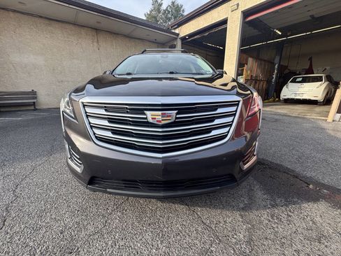 Used 2017 Cadillac XT5 Luxury w/ Driver Awareness Package AWD/4WD image 14