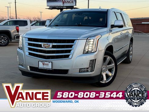Used 2019 Cadillac Escalade ESV Premium Luxury image 1