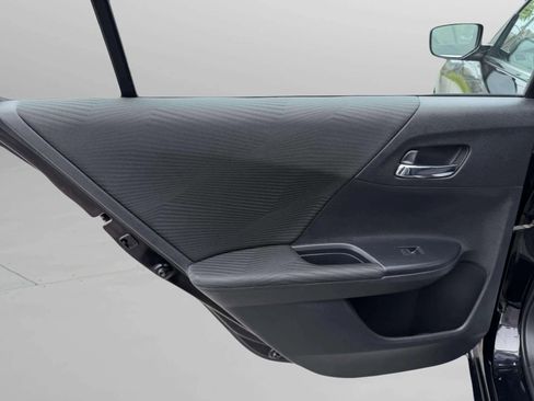Used 2017 Honda Accord LX image 20