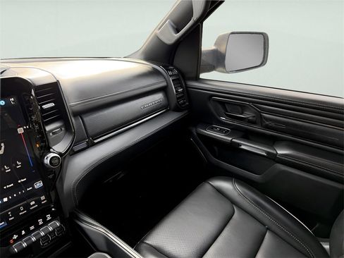 Used 2022 RAM 1500 Limited w/ Body-Colour Bumper Group image 30