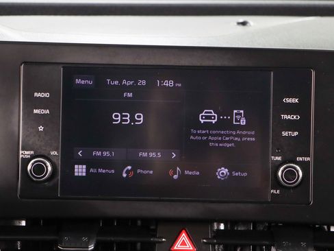 Used 2024 Kia Sportage LX AWD/4WD image 19