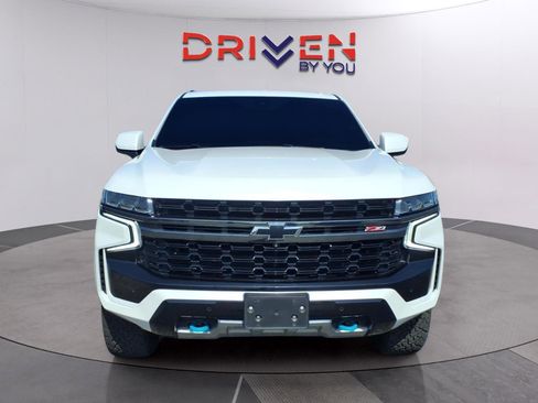 Used 2022 Chevrolet Tahoe Z71 w/ Z71 Off-Road Package AWD/4WD image 8