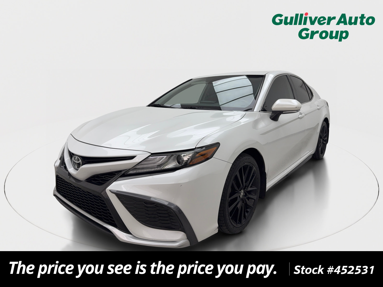 Used 2021 Toyota Camry XSE FWD image 1