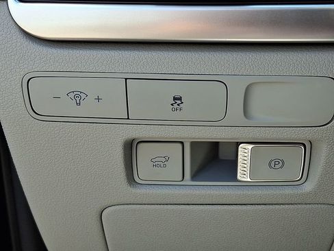 Used 2025 Hyundai Palisade SEL FWD image 25