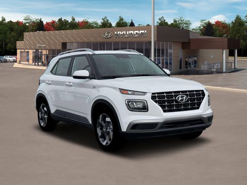 New 2026 Hyundai Venue SEL image 11