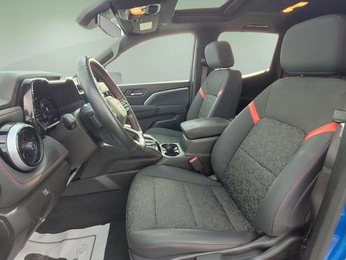 Used 2024 Chevrolet Colorado Z71 w/ Advanced Trailering Package image 28