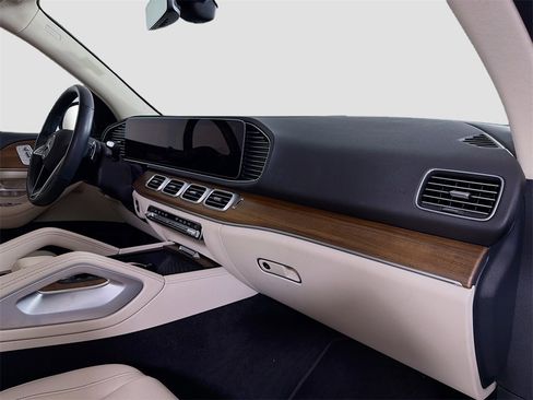 Used 2024 Mercedes-Benz GLE 450 4MATIC image 32