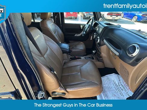 Used 2013 Jeep Wrangler Unlimited Sahara w/ Dual Top Group image 37