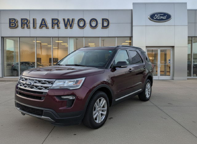 Used 2018 Ford Explorer XLT w/ Equipment Group 202A AWD/4WD image 1