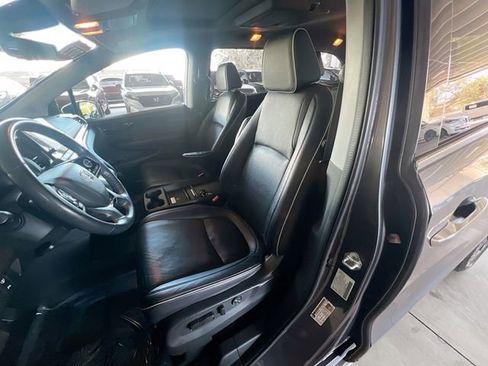 Used 2023 Honda Odyssey Elite image 9