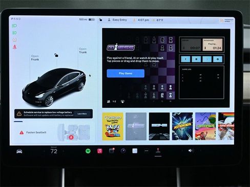 Used 2018 Tesla Model 3 Long Range image 23