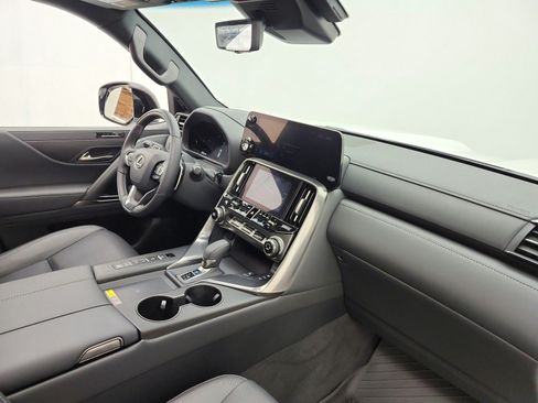 Used 2026 Lexus LX 700h Luxury w/ Appearance Package AWD/4WD image 19