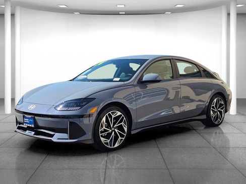 Certified 2024 Hyundai Ioniq 6 SEL RWD image 3