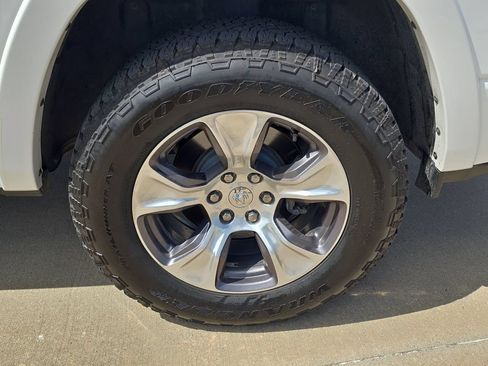 Used 2021 RAM 1500 Laramie AWD/4WD image 33