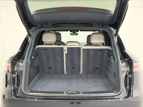 Used 2019 Porsche Cayenne AWD/4WD image 37
