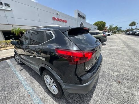 Used 2017 Nissan Rogue Sport SV FWD image 20